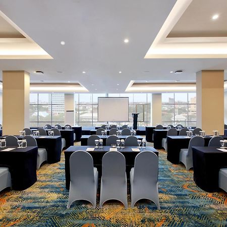 Aston Inn Pantai Losari Makassar Kültér fotó