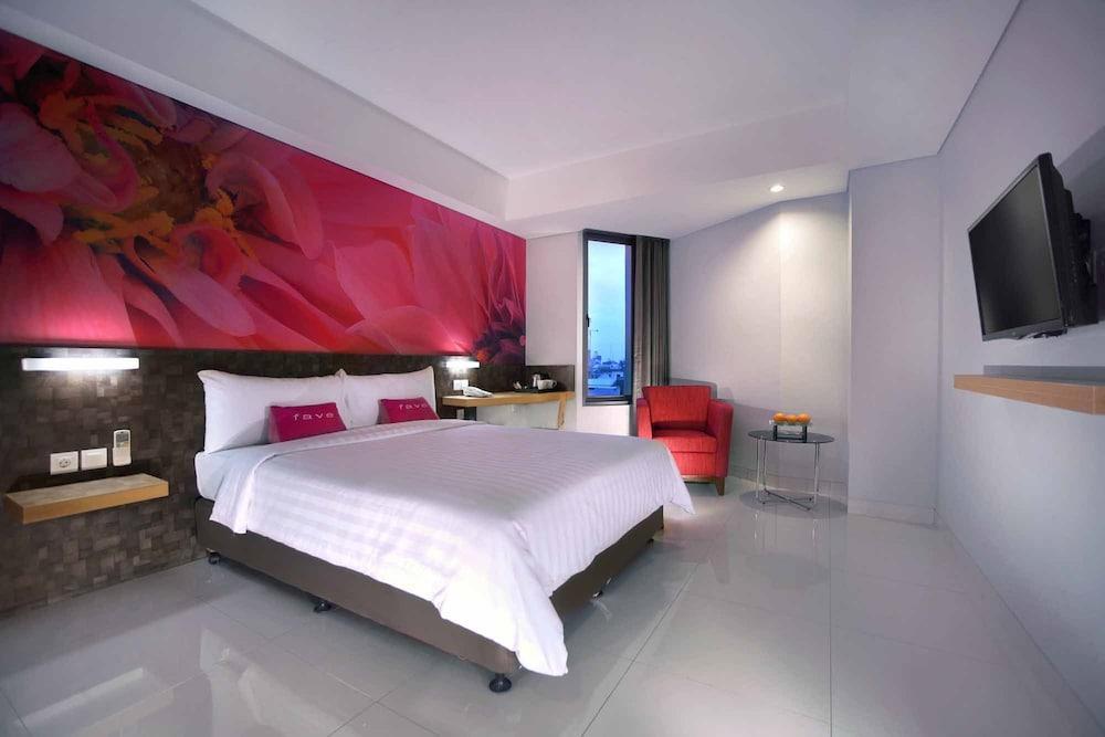 Aston Inn Pantai Losari Makassar Kültér fotó