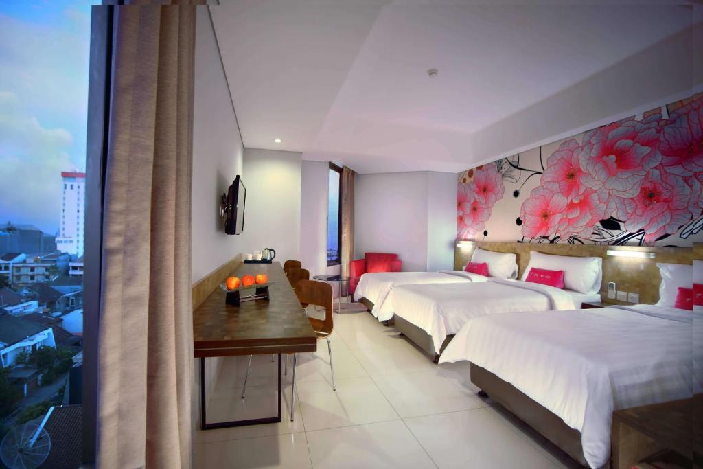 Aston Inn Pantai Losari Makassar Kültér fotó