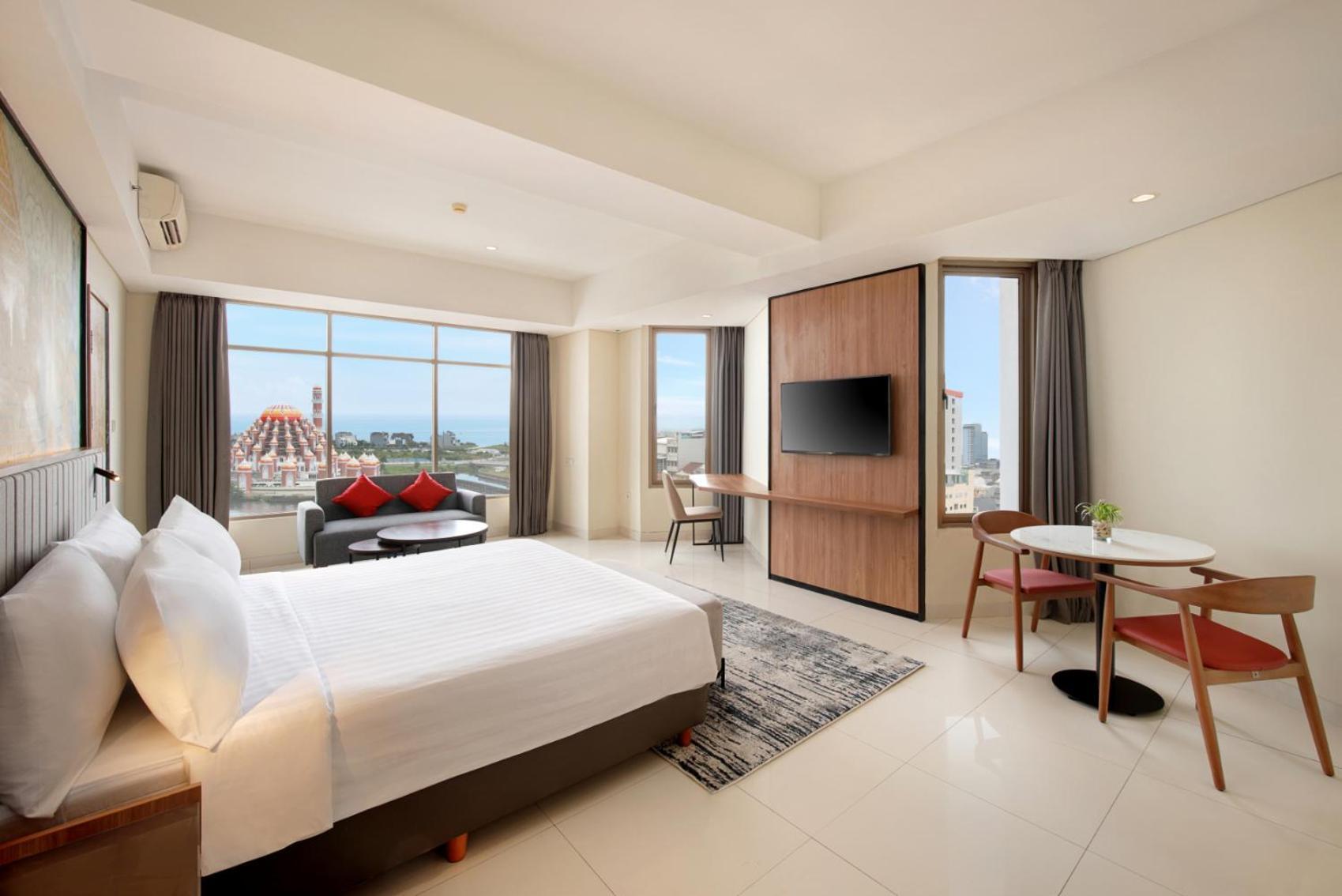 Aston Inn Pantai Losari Makassar Kültér fotó
