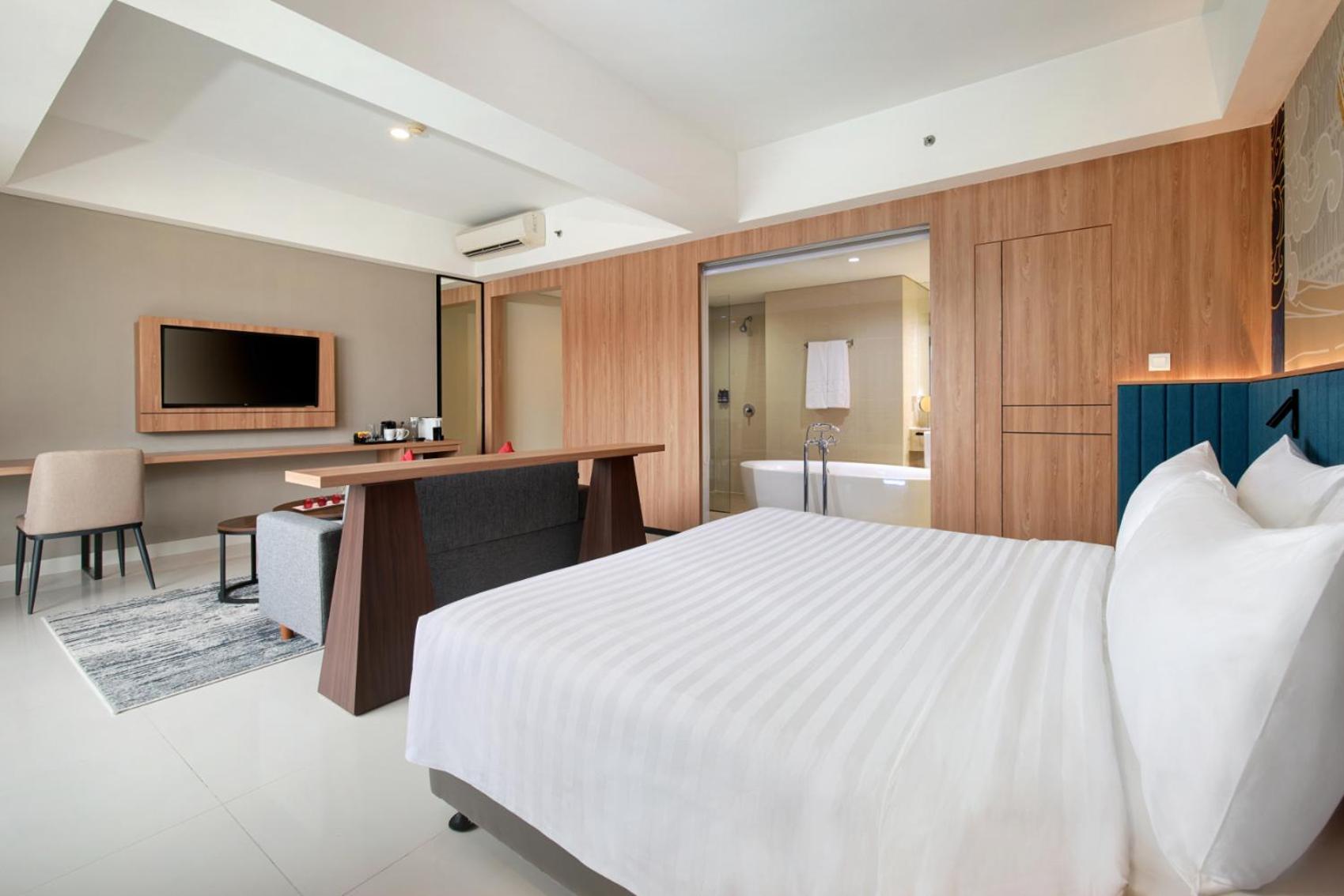 Aston Inn Pantai Losari Makassar Kültér fotó
