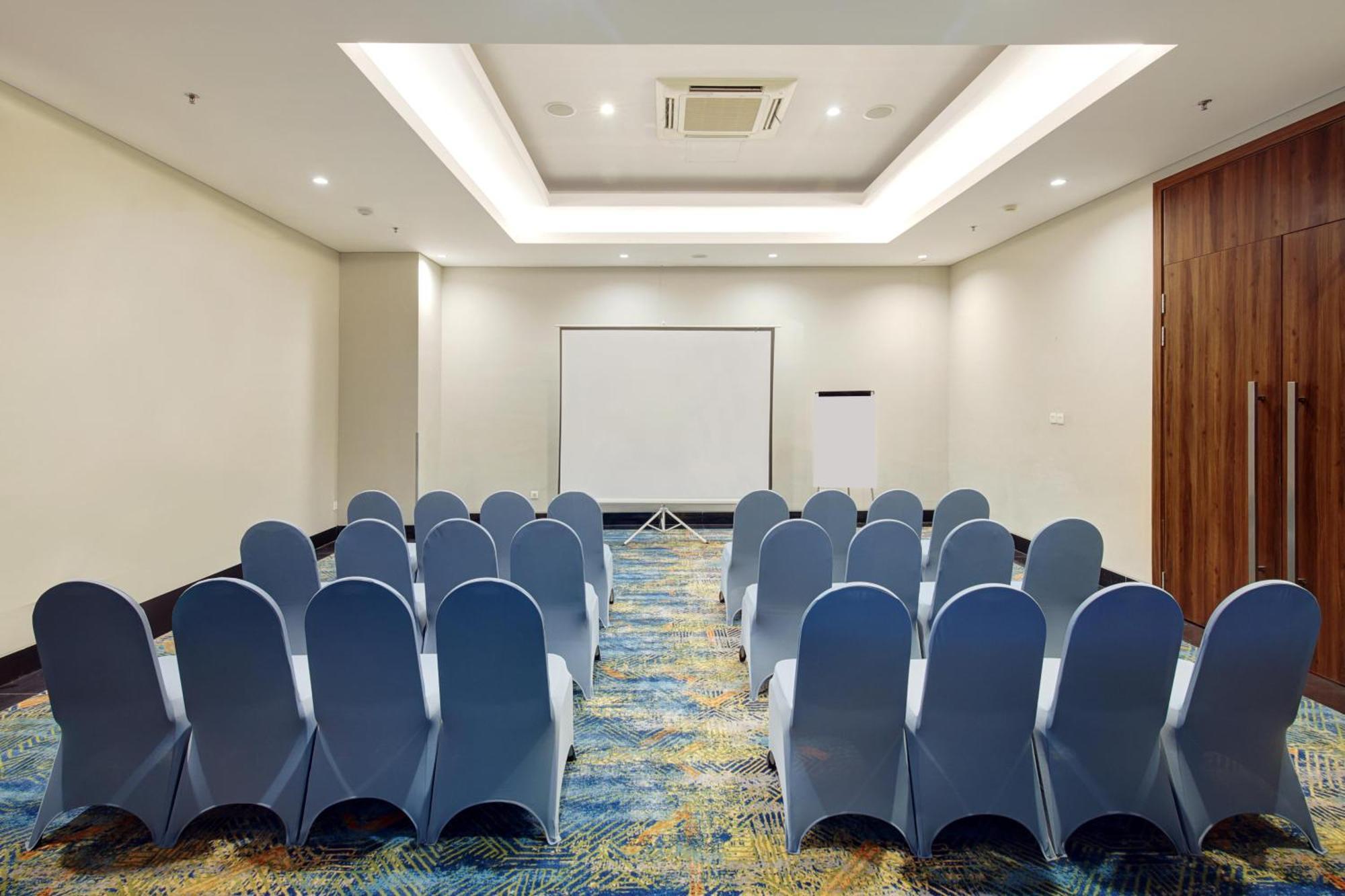Aston Inn Pantai Losari Makassar Kültér fotó